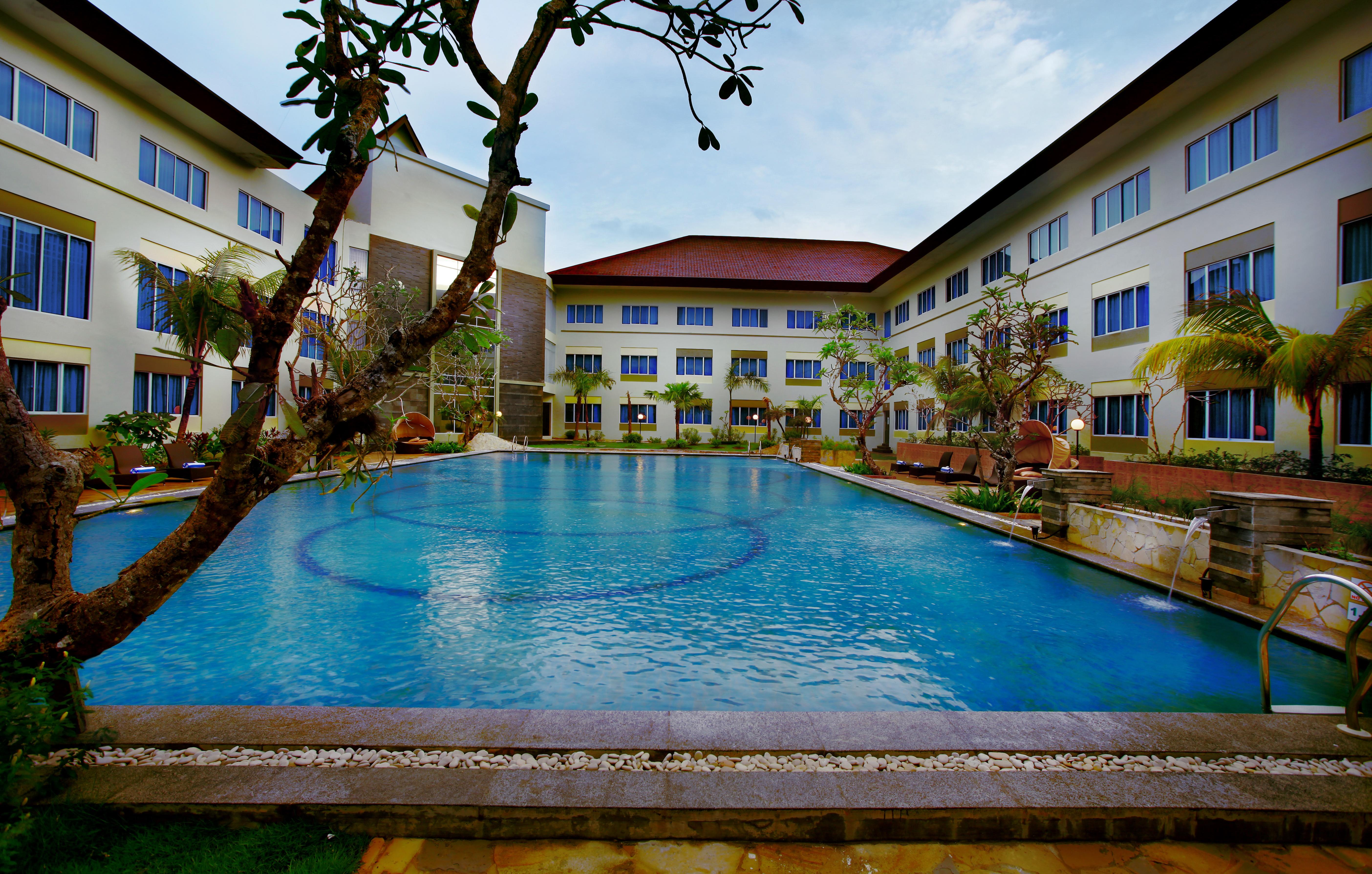 Aston Tanjung Pinang Hotel & Conference Center Exterior photo